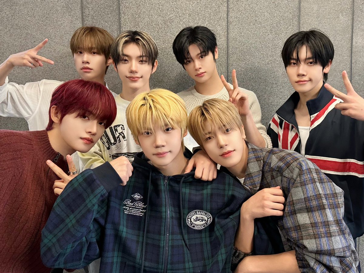 yu7cye's tweet photo. CLOSE YOUR EYES
応援📣していきましょーーー!!!

--------🐈‍⬛🐧🦊🐰🐶🦦🐹------
🏷
I vote for #CLOSEYOUREYES on #2025MAMAVOTE https://t.co/tHUphyIYeC