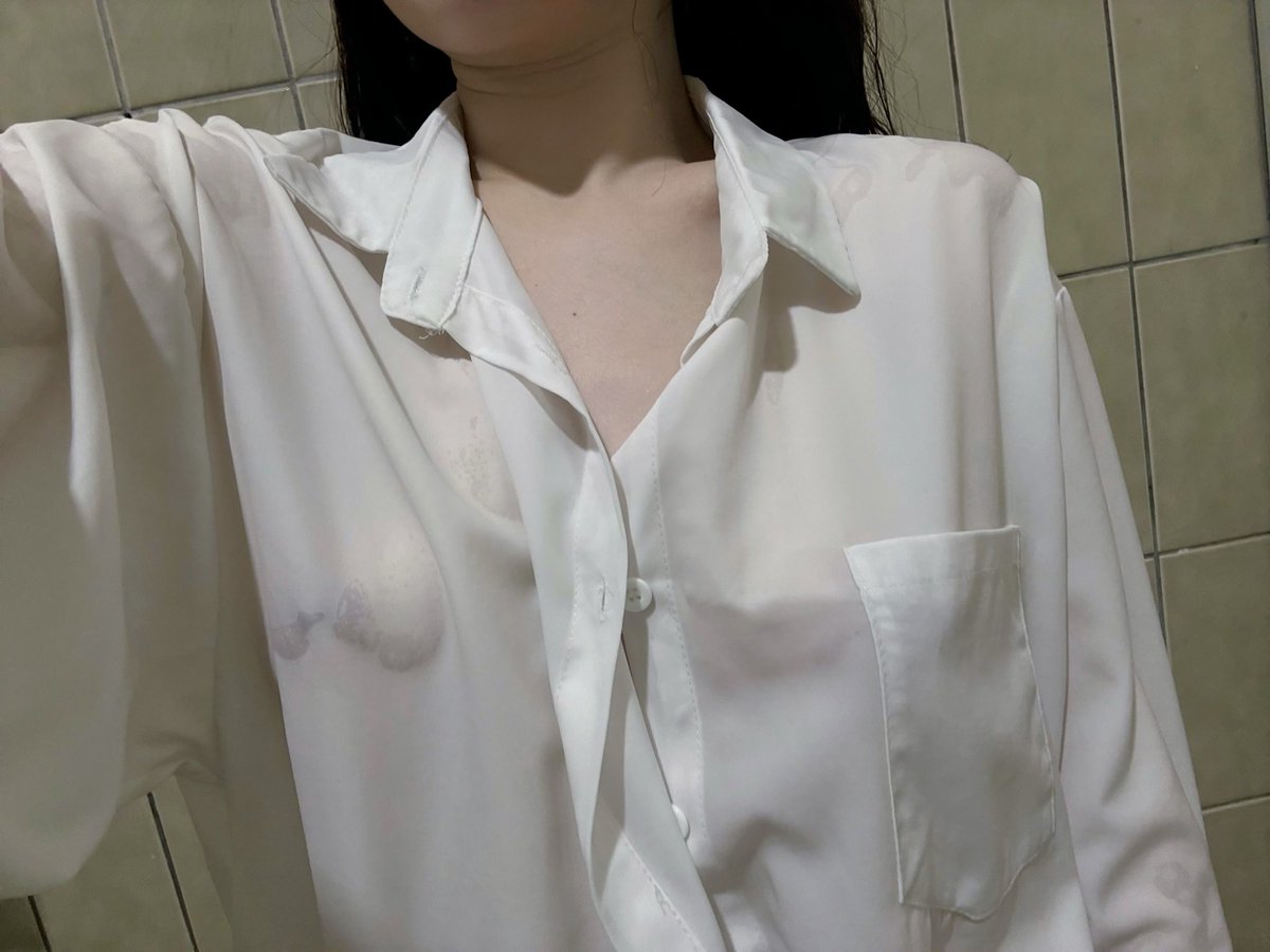 拍了個濕身誘惑跳舞的影片😳

視訊的話私訊TG我會比較快看到呦💕
t.me/+dIhlkJu65eE1Y…
進群後左下角有私訊按鈕！