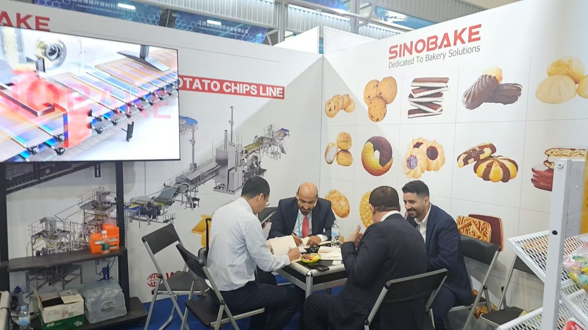 SINOBAKE_'s tweet image. 🍪 Exciting Day 3 at the Canton Fair! Many partners visited SINOBAKE’s booth to discuss customized bakery production lines &amp;amp; future cooperation. 
🌐 sinobake.net 
📧 info@sinobake.net
#sinobake #bakerytech