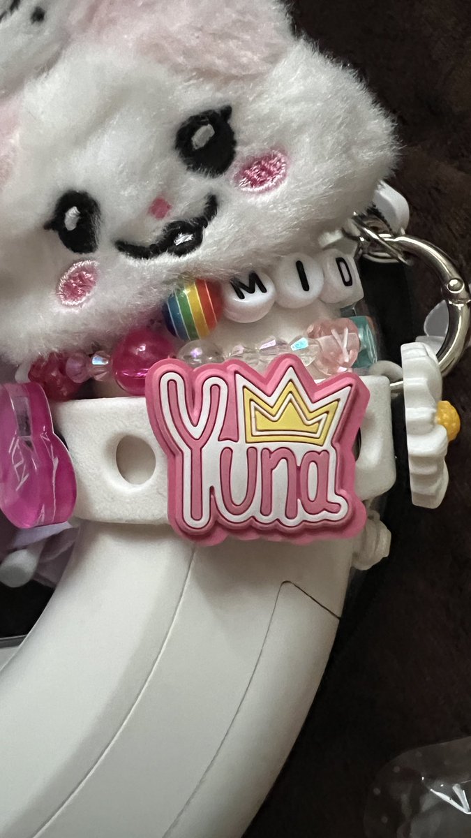 itzy_yuch13's tweet image. ITZY運営様へ
TUNNEL VISIONでワルツ、イルツする予定であれば再契約記念にバンドリングをグッズに入れてくださいお願いいたします