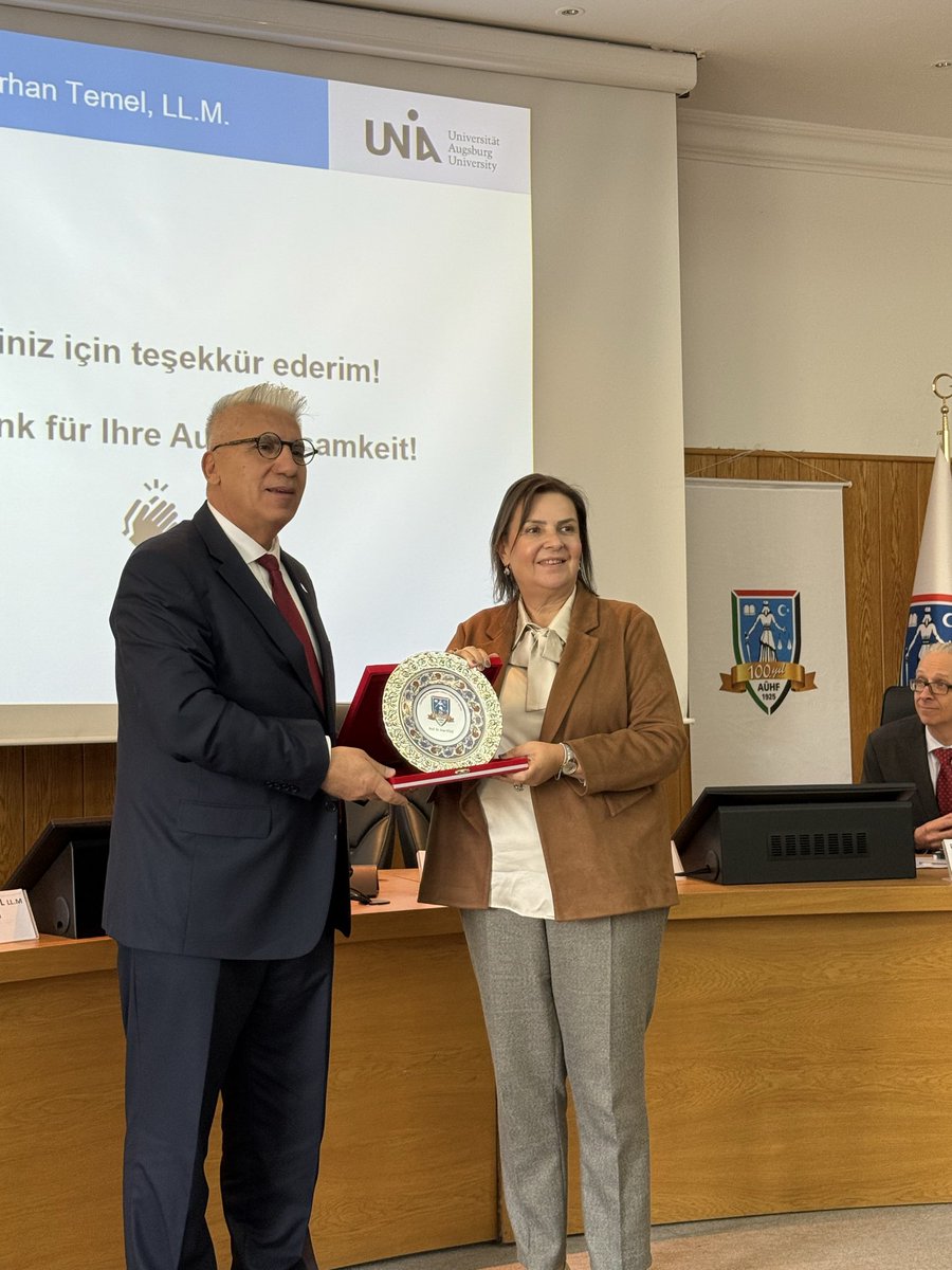 📚 Ankara Üniversitesi Hukuk Fakültesi’nin 100. yılı kapsamında düzenlenen Türk, Alman ve Avrupa Birliği Hukuku Uluslararası Sempozyumunda, Müdürümüz <a href="/AvArzuOguz/">Prof. Dr. Arzu Oğuz</a>  “Fikrî ve Sınaî Mülkiyet Haklarının İhlalinden Kaynaklanan Tazminat Talepleri” başlıklı sunum gerçekleştirdi.