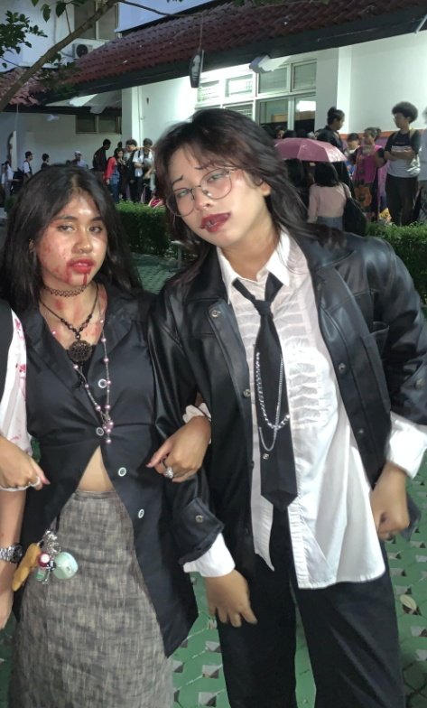 sk8er_b0iiii's tweet photo. [A THREAD]
karena semua ini sudah semakin tidak terkendali dan tersebar tanpa tanggung jawab yang dimana menyeret nama saya, saya merasa perlu menjelaskan dari sisi saya. saya juga tidak bisa diam disaat nama saya dipelintir secara liar seperti sekarang. https://t.co/uEpOlbCcDQ