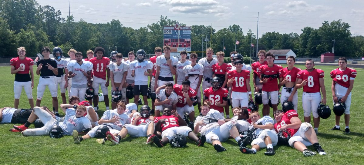 Game day is here, Cards host Oberlin tonight @ 7. We celebrate our 8 seniors who have dedicated their blood, sweat and tears to being a  Cardinal. Come join us in your red and black to cheer on the Cards! #MakeItHappem <a href="/fbstrengthcoach/">BROOKSIDE STRENGTH</a> <a href="/BenDore9/">Ben Dore'</a> <a href="/BHSWrestling/">Brookside Wrestling</a> <a href="/Brookside_AD/">Brookside Athletics</a>
