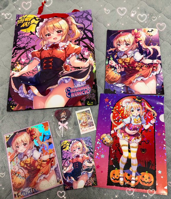 秋季例大祭セットが全て揃ったので写真アップしますー!先着のミニ色紙はゴールド、シルバーでサイン書いてるのでランダムでお渡ししますね!
#秋季例大祭12 #東方 #フランドール・スカーレット #東方project 