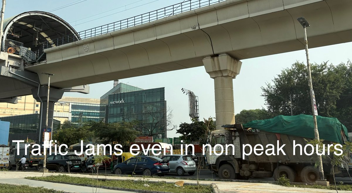 ShikhaGupt75202's tweet image. Have you been to MG Road ? The arterial road of the city. Even that is full of mess with your half done botched up work, open drains & illegal parking / hawkers. Stop the PR and bring some change @narendramodi @PradeepIAS_HR @NayabSainiBJP @mlkhattar @RaoNarbir @MunCorpGurugram