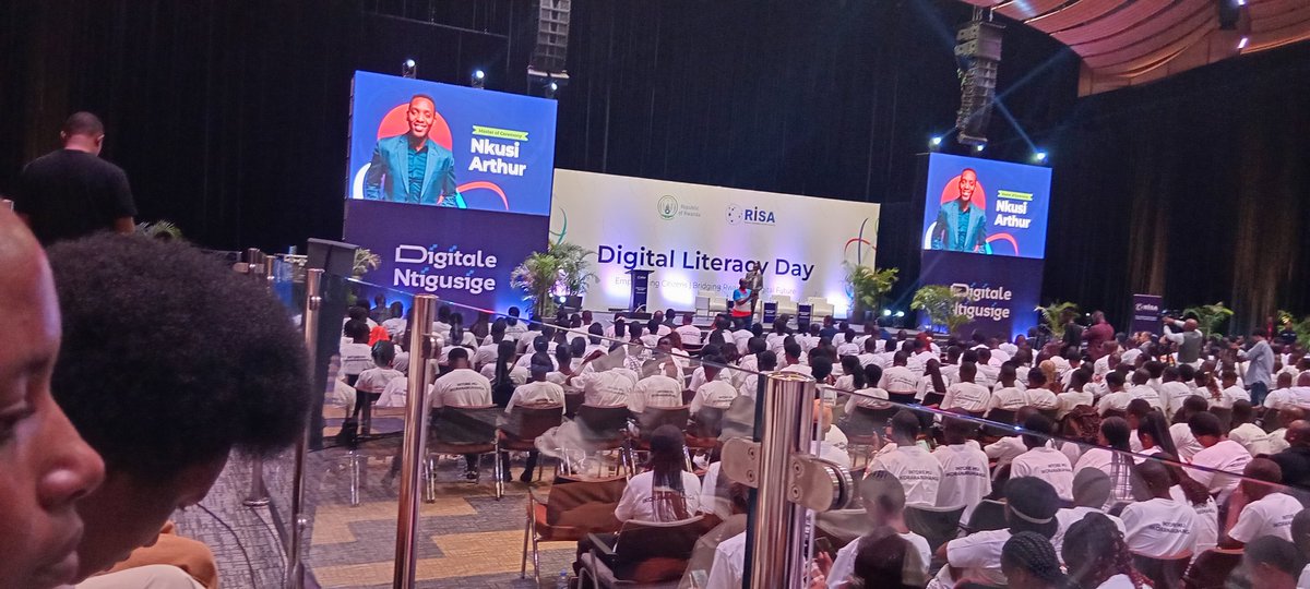 Rwanda_decor's tweet photo. #DigitalLiteracyDay2025 Now 17th October 2025, at Intare Conference Arena. Over 2,000 Digital Ambassadors and Supervisors from across the country and to recognise the partners driving #Rwanda’s digital transformation journey.#DigitaleNtigusige https://t.co/fEND5LH9UI