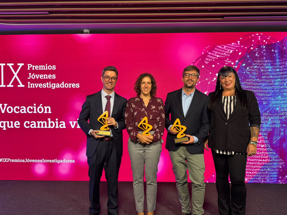 Muy afortunada de haber conseguido la beca #ixpremiosjóvenesinvestigadores <a href="/AstraZeneca/">AstraZeneca</a> para un proyecto multicéntrico de investigación en #asma con dos personas que admiro a nivel personal y profesional <a href="/DarioAntolin/">Dr. Dario Antolin #Alergia</a> y Miguel Estravis
 
#asma #alergia