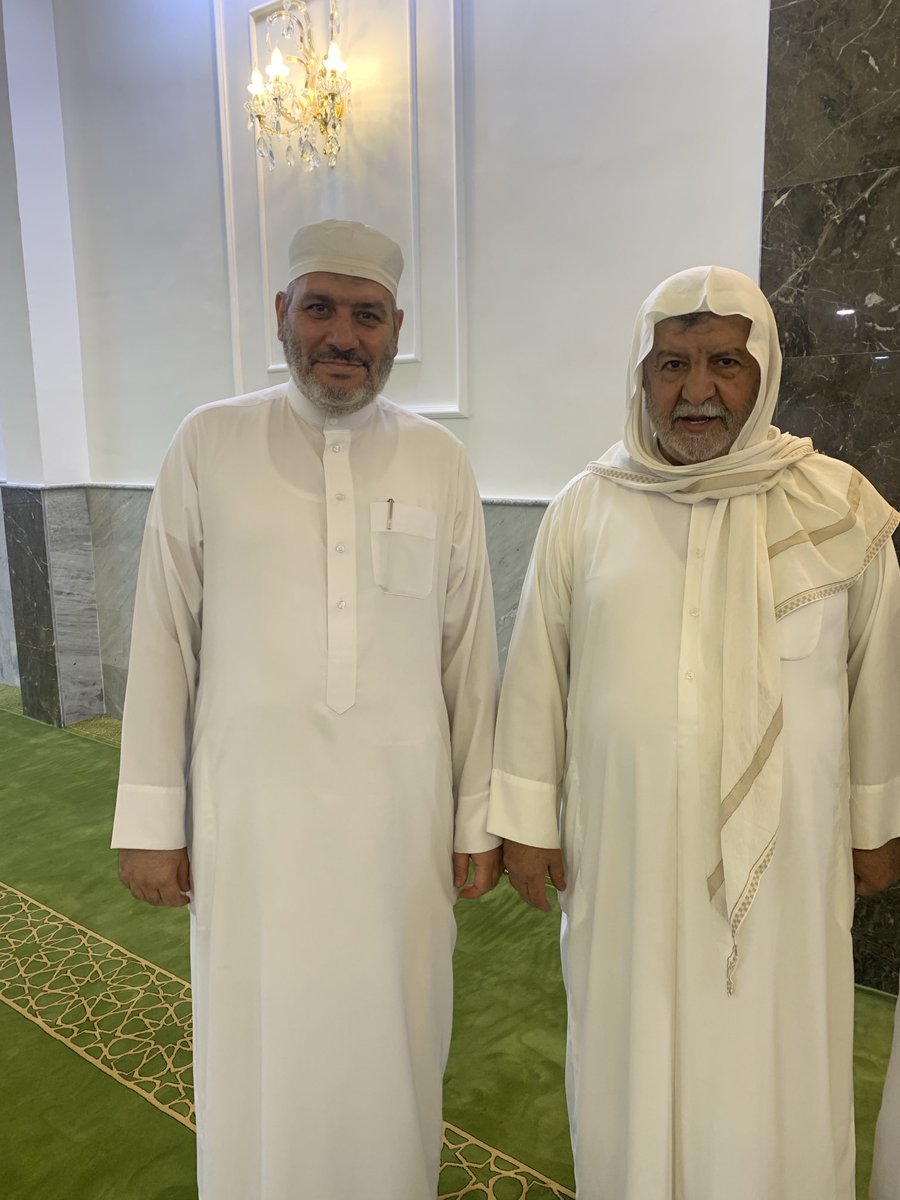 صليت ُ الجمعة في مسجد ( مالك الملك ) عند شيخنا المُحدث د. محمد إبراهيم السامرائي حفظه الله أستاذ الحديث النبوي الشريف وعلومه في جامعة تكريت / العراق 
#صلاة_الجمعة