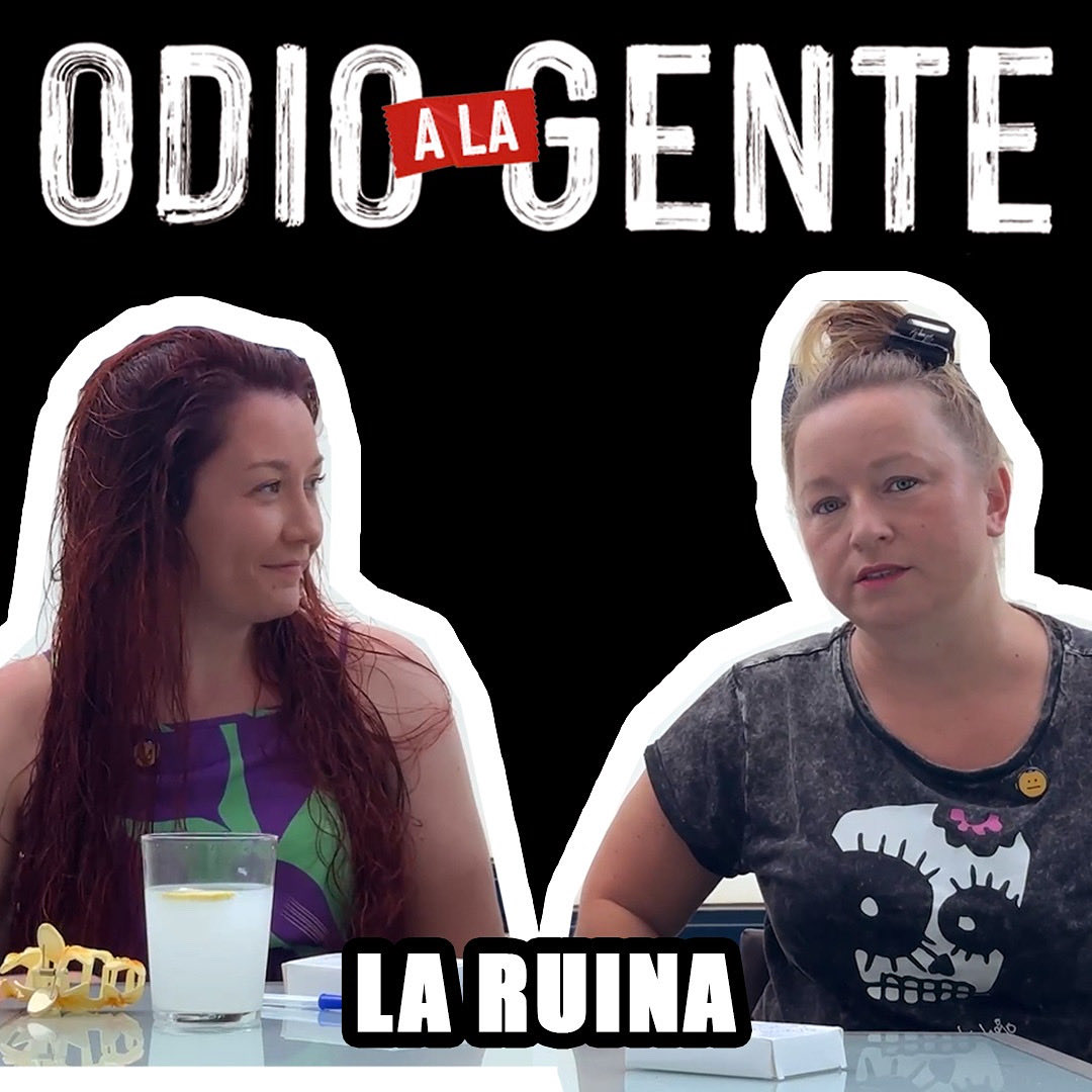 Hemos grabado un trocito del viaje a Valencia y el previo de cuando fuimos invitadas a <a href="/laruinashow/">La Ruina</a> 
<a href="/carmenromp/">Carmen Romero</a> 

🔴 youtu.be/KPxlzuPqnRQ

🟢 open.spotify.com/episode/7sPuzH…

🟠 go.ivoox.com/rf/160832982