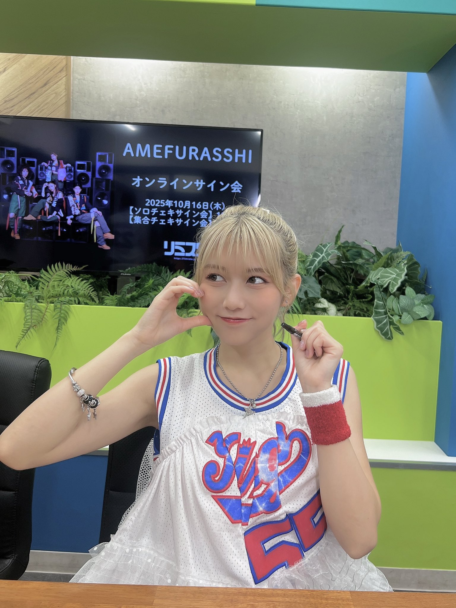 Amefurasshi 鈴木萌花 サイン入り生写真セット Amefurasshi 鈴木萌花 サイン入り生写真セット 2025年最新】鈴木