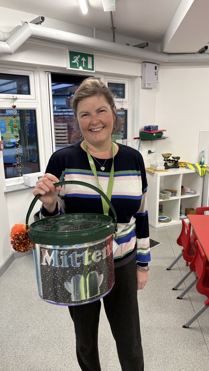 Shout out to our amazing Mrs Davenport who has made a beautiful storage tub for mittens that were kindly donated (and knitted) by her friend. These acts of kindness help all of our children to love school and engage in outdoor provision whatever the weather!