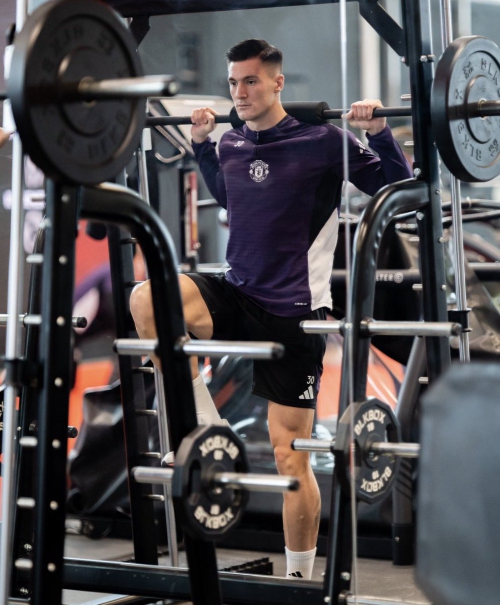 utdreport's tweet photo. 🇸🇮🏋️ https://t.co/w5VTNzmCJX