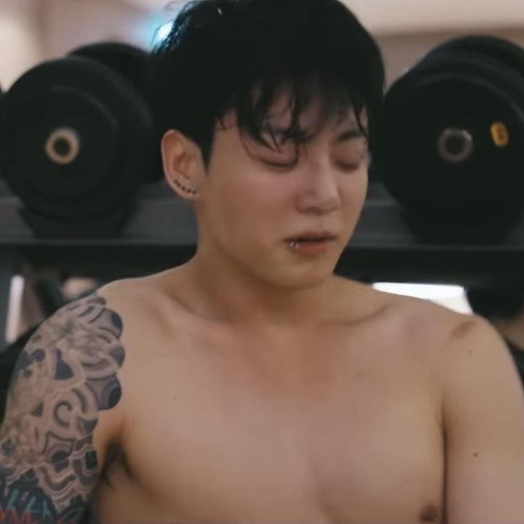 BTSArmpits_'s tweet photo. Jungkook's sweaty armpits 
#jungkook #bts #armpit https://t.co/KOKD24xqPP