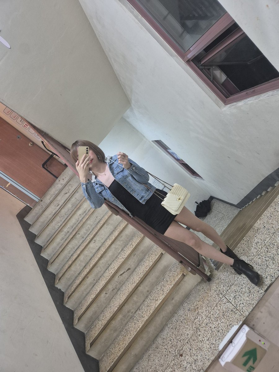 CD보란 tweet media