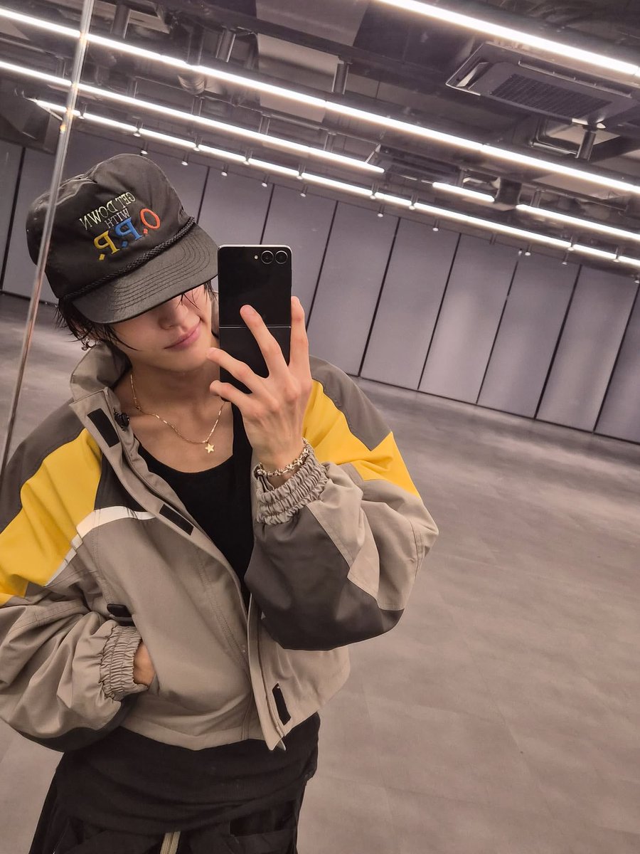 wonbin pics tweet media