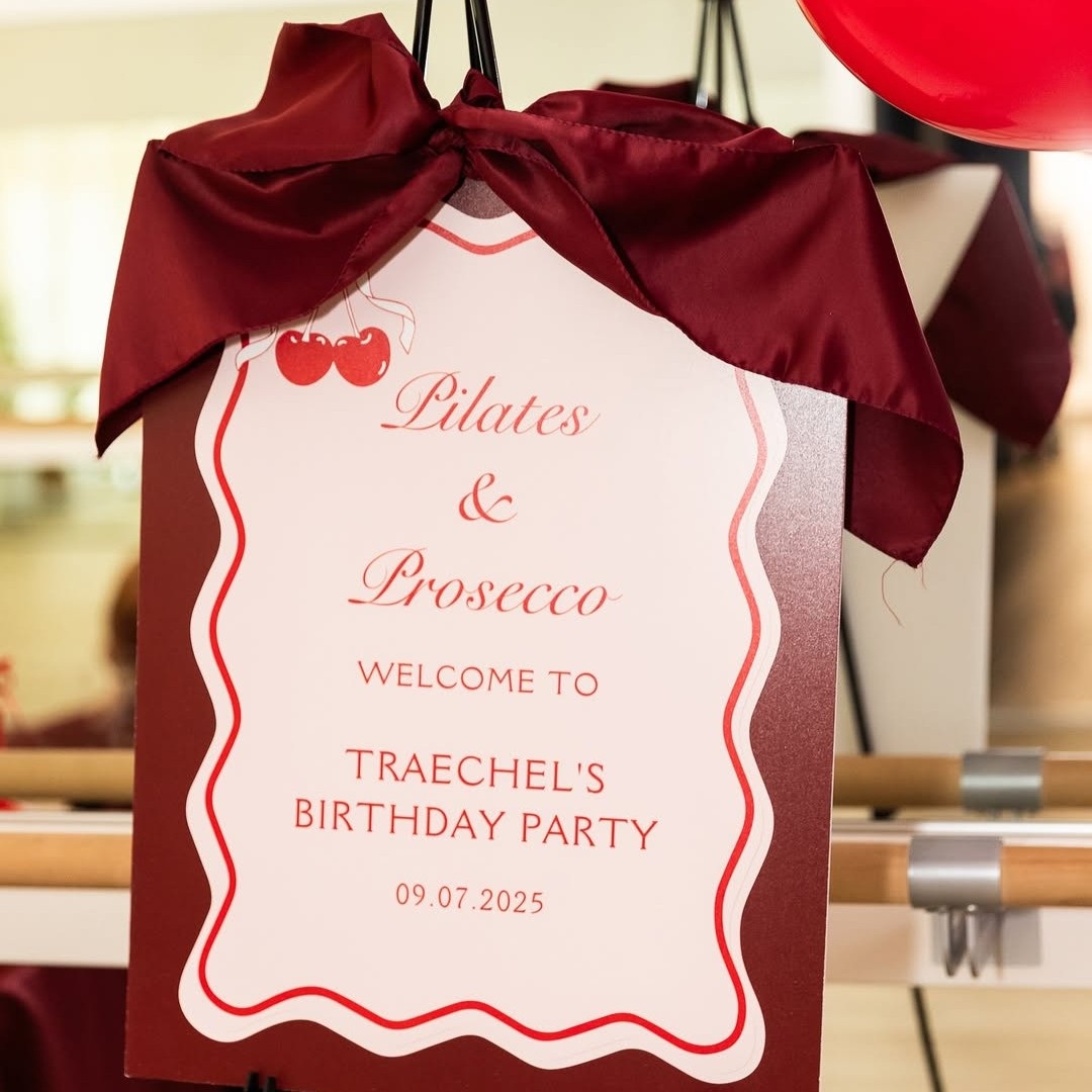 TableclothsF's tweet image. 'it's all about the details.' - Styled By Traechel #regram. Everything looks so effortless yet fab! Excellent job! 🍾 #tableclothsfactory