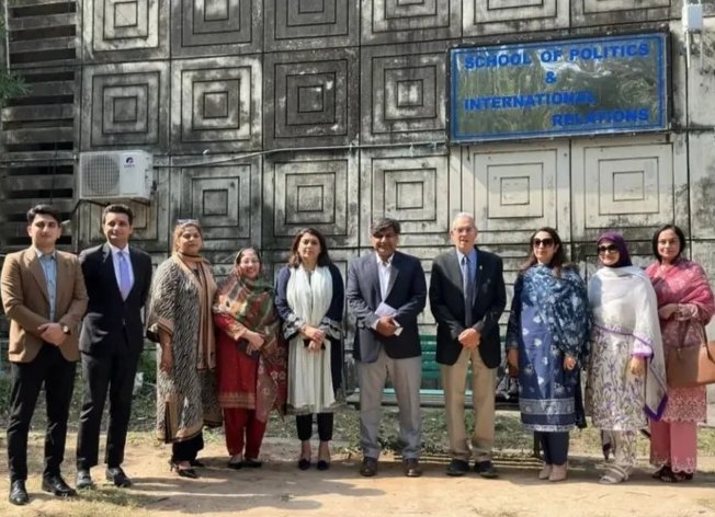 Honoured to arrange an interactive session on Research Methods in Social Sciences delivered by Dr. Lawrence Gerstein, Director of the Center for Peace and Conflict Studies, Ball State University, at The School of Politics and International Relations, Quaid-i-A Azam University.