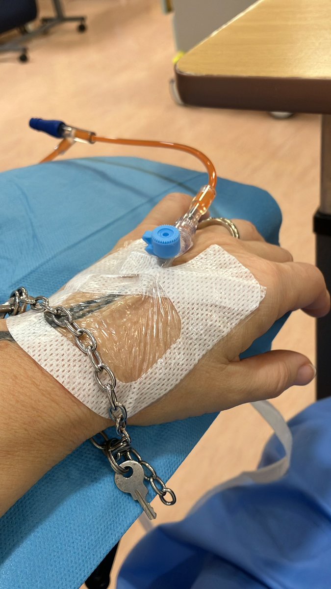 Eccomi ancora qua a fare la penultima infusione di monoclonali… 💪🏻💪🏻💪🏻