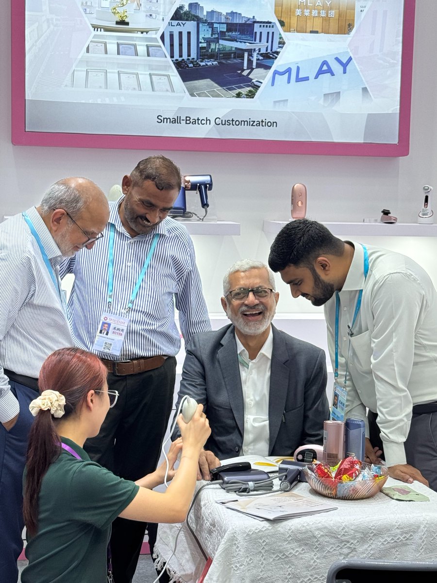 MlayGlobal's tweet photo. 🔥 MLAY is shining bright at the Canton Fair! 🔥
Visitors are amazed by our powerful performance and patented technology 👏
The booth is packed with excitement — everyone loves MLAY’s innovation and comfort 💖

Only 2 days left to join us!
📍 See you at the Canton Fair https://t.co/4MM3LPFeAu