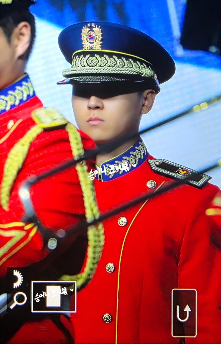 nanobsm's tweet image. 251017
늠름딴딴밤톨이🌰 
#배승민 #BAESEUNGMIN #골든차일드 #GoldenChild