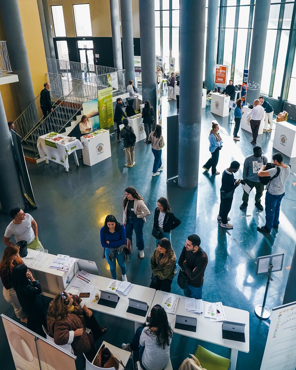 UnivCorse's tweet photo. 𝐅𝐨𝐫𝐮𝐦 𝐩𝐫𝐨𝐟𝐞𝐬𝐬𝐢𝐨𝐧𝐧𝐞𝐥 de notre École d'Ingénieurs Paoli Tech 📸

Cette journée offre aux étudiants et à chacun la possibilité de développer son réseau en allant à la rencontre des entreprises, institutions publiques et associations présentes ! https://t.co/kpGheEMtgp