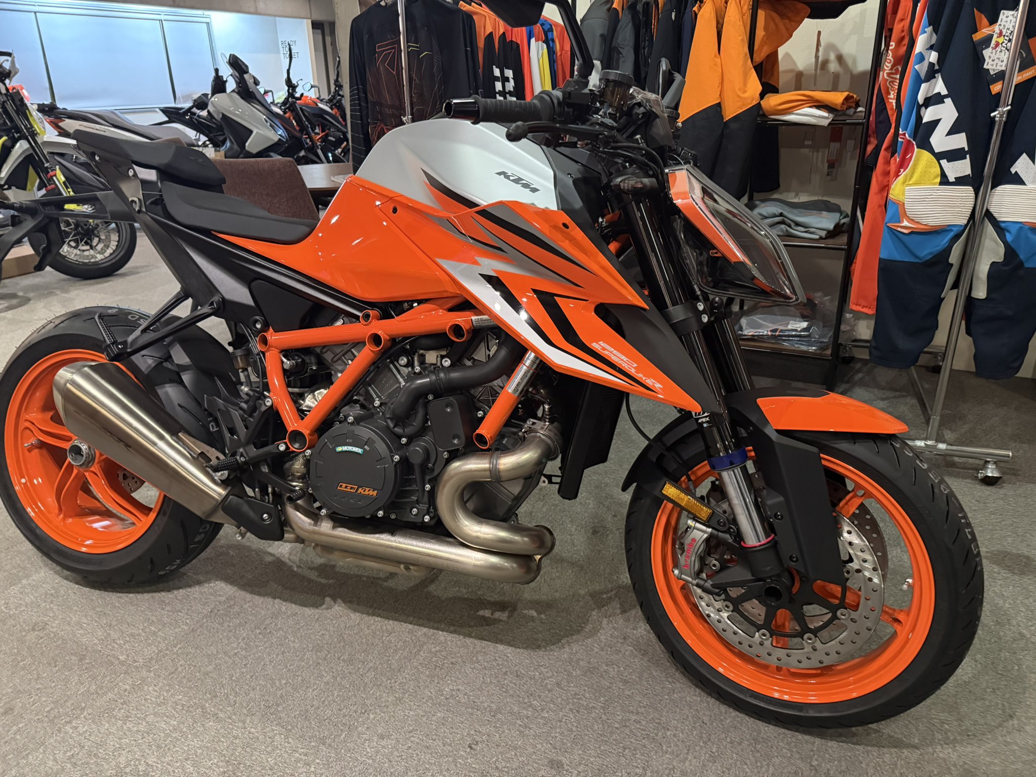 専用 manin【フォロー割あり❤️】 8983312421 8982766040 8-98331242-1 8-98276604-0 Front Axle