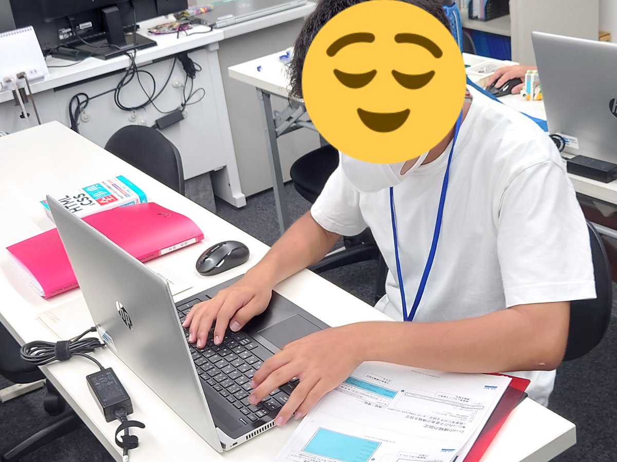 it_lecture's tweet image. 今月から中級コースの2人は、WeDo2.0を2セット使ってパーツも2倍で、基礎コースよりも複雑さも2倍になったプログラムを作っています。
上級コースはHTML/CSSを使ったグリッドレイアウト。
ほとんどホームページ作りに必要な機能は網羅しました。

AB-Netキッズプログラミング講座