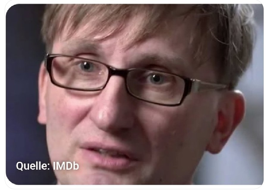 Der wirre Prof. Dr. Sönke Neitzel, allgegenwärtiger Kriegshetzer, behauptete, Russland wolle im Rahmen des Manövers "Sapad" NATO Staaten (Baltikum) angreifen. Es gebe dafür sichere Belege. Deshalb bereitete er uns darauf vor, dass dies der "Letzte Sommer im Frieden" wäre.
Wenn
