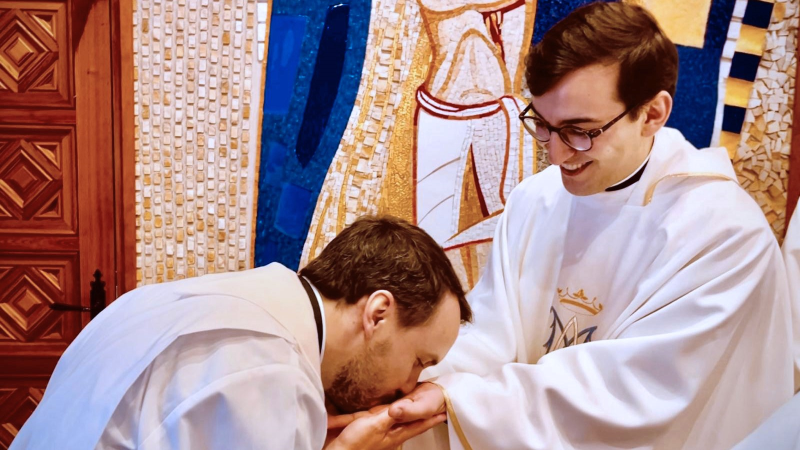 📅Este sábado 18 de octubre

En el marco del #AñoJubilar de la Esperanza, el <a href="/CardenalCobo/">Cardenal José Cobo</a> preside una Misa Jubilar en la catedral de la Almudena, dedicada a padres y madres de sacerdotes diocesanos.

🕖19:00 h |📺Canal YouTube <a href="/archimadrid/">Archidiócesis de Madrid</a>

archimadrid.org/index.php/ofic…