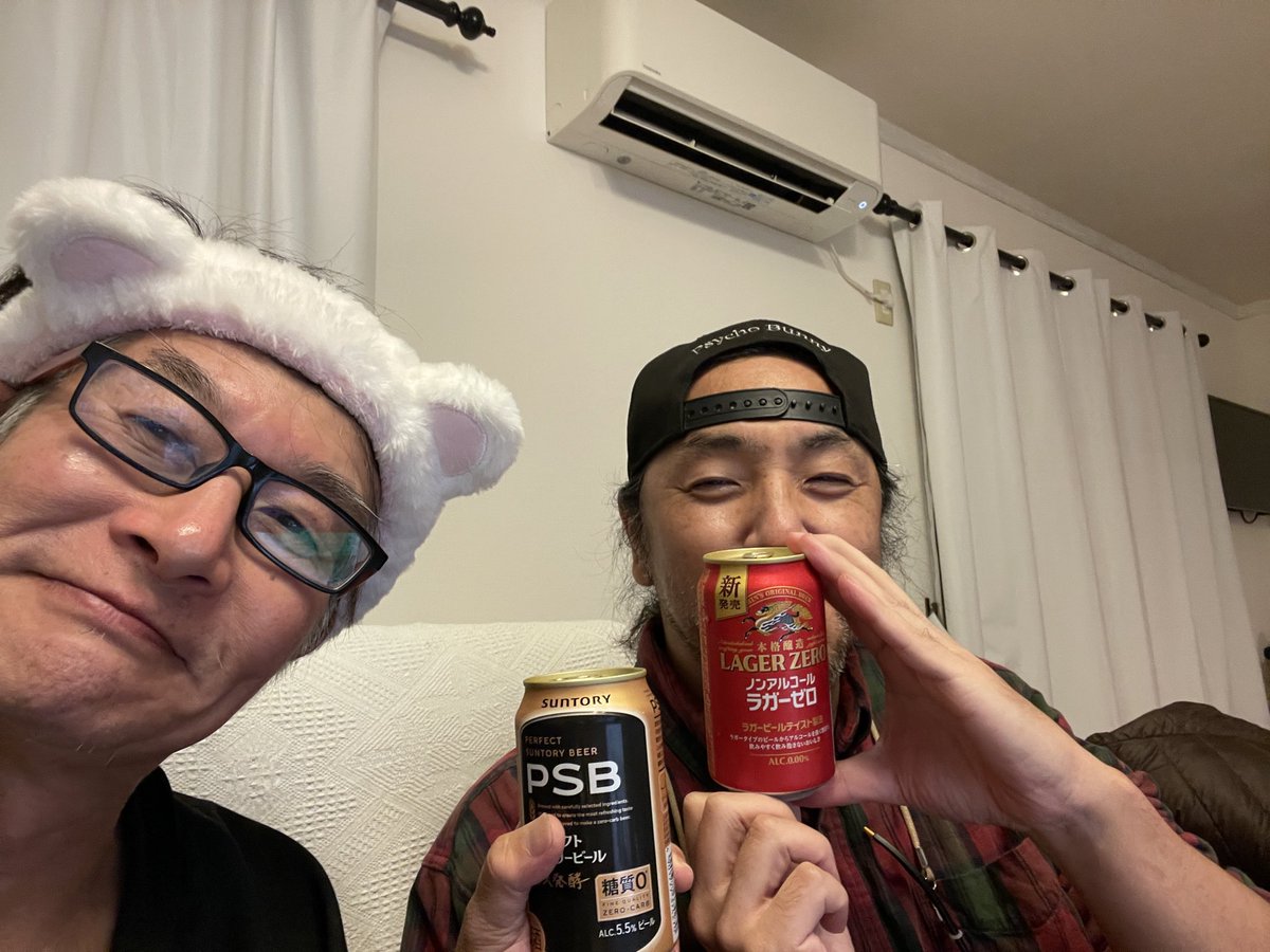 和久くん到ちゃーく！
間もなく20時より！
週末の夜を楽しみましょう。
#ダンディ商会