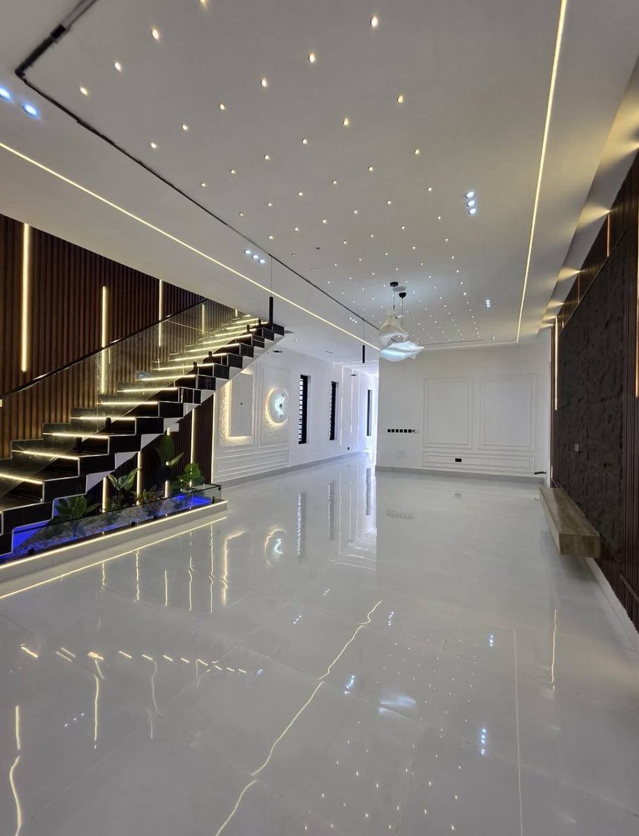 LandofgoldP's tweet photo. 5 BEDROOM DETACH DUPLEX+ BQ WITH POOL FOR 300M -AJAH, LEKKI,LAGOS .

#explore #nigeriansindiaspora #luxuryhomes #property  #propertymanagement  #luxurylifestyle  #luxury  #homedecor  #interiordesign #lekki  #lekkihomes  #ajahproperties  #ajah  #investor #propertyinvestor #더블유 https://t.co/kqA8XnDAhe