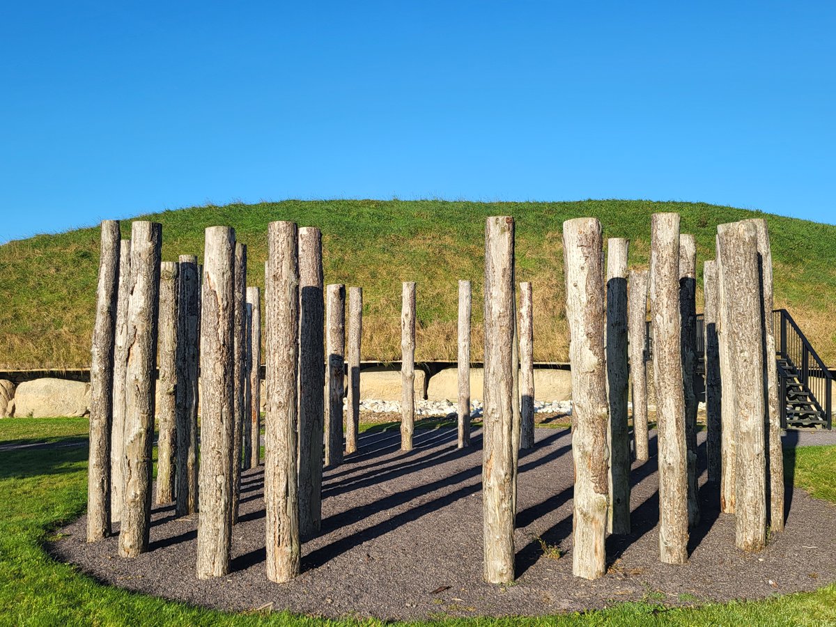 brunaboinneOPW's tweet image. Have you visited #Knowth yet. Knowth closes for the winter months on 5th November until February 2026.
Tours to #Newgrange are all year round. Book your visit online on brunaboinne.admit-one.eu
All access is through Brú na Bóinne Visitor Centre . 
📷 Peter C
#keepdiscovering