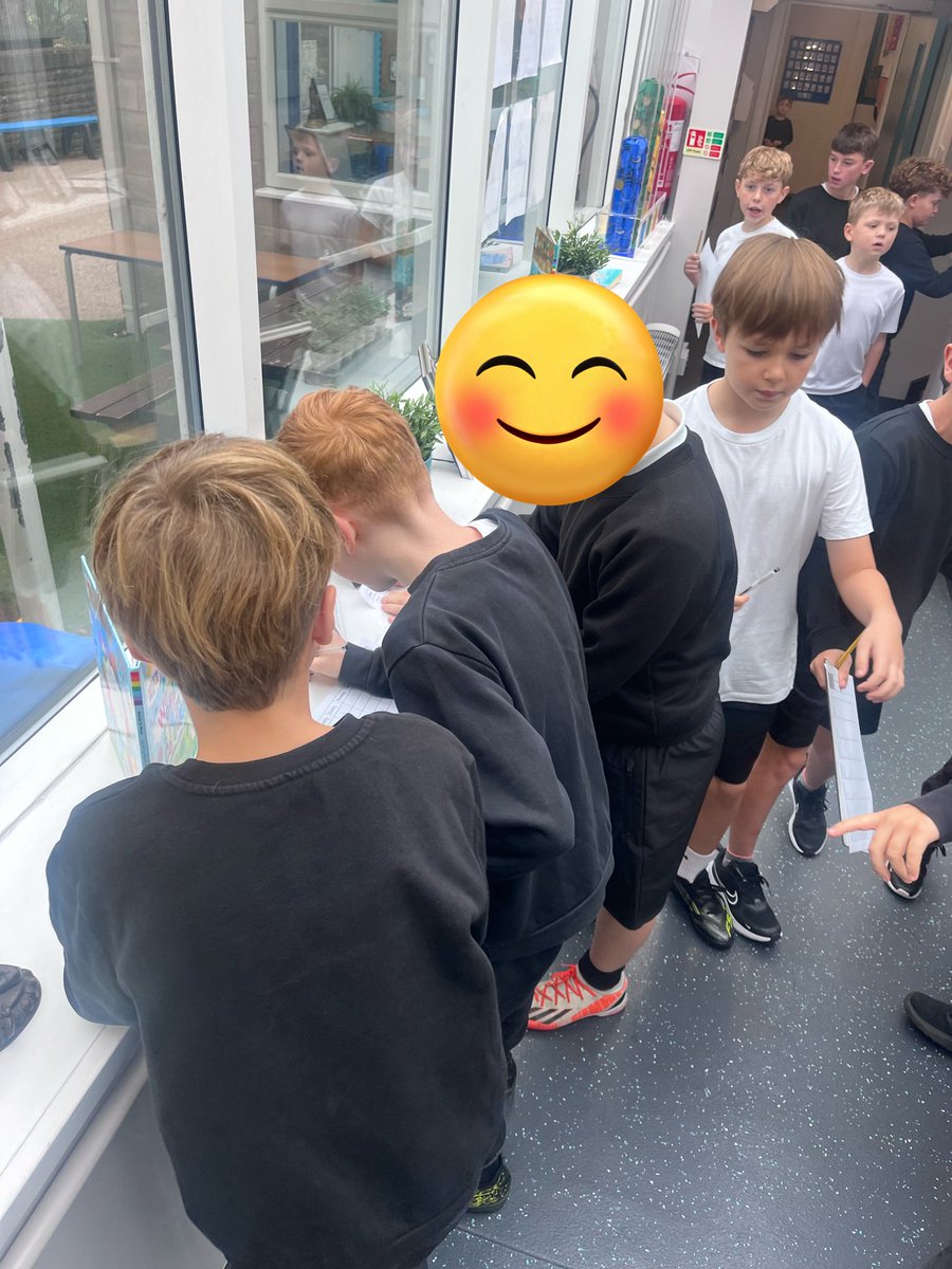 BlackoPrimary's tweet image. Class 4 have been exploring web catchers in computing; the programme that works behind the scenes when we use search engines. We became web catchers and collated and ranked data from around the school 💻 @kapowprimary