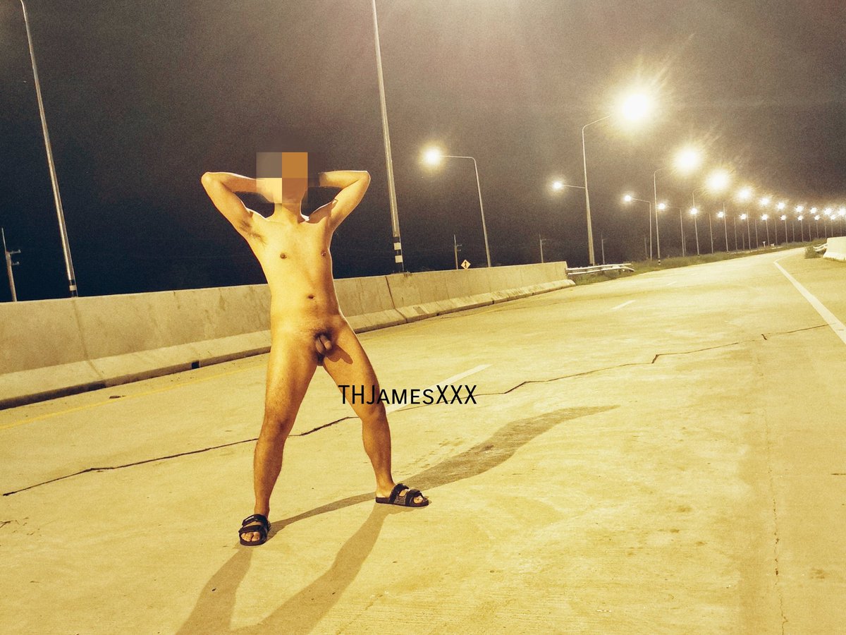 ช่วงนี้เป็นหวัด แต่ก็ยังเงี่ยน โคตรอยากโดนรุมเย็ดอะ