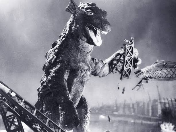 ccrimsonhuman's tweet photo. @KSPraidsagain That's obviously Gorgo https://t.co/aWCS5XIkzO