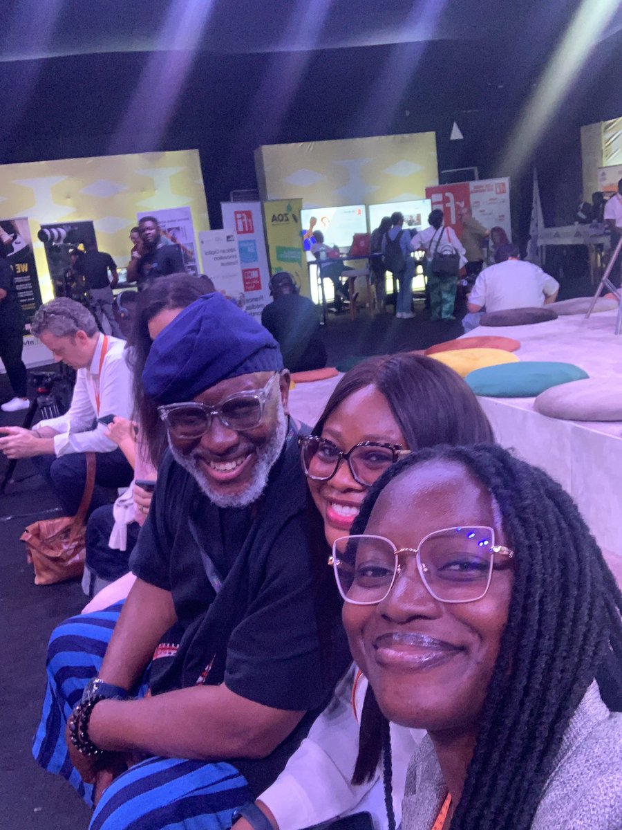tori_ennie's tweet photo. Forum CréationAfrica Day 1✅
#creationafrica https://t.co/R25WOGPYyq