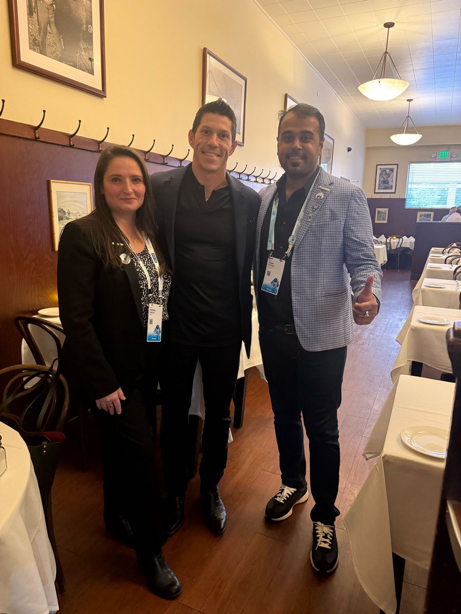 MindZvue's tweet image. Best part of #Dreamforce25? Meeting amazing @salesforce customers &amp;amp; partners.

The #AgenticEnterprise needs customer-focused agents solving real problems 

At #mindZvue, we’ve built them.

🔗 Explore our Agentforce agents: mindzvue.com/services/agent…

@Dreamforce @Vinayforce