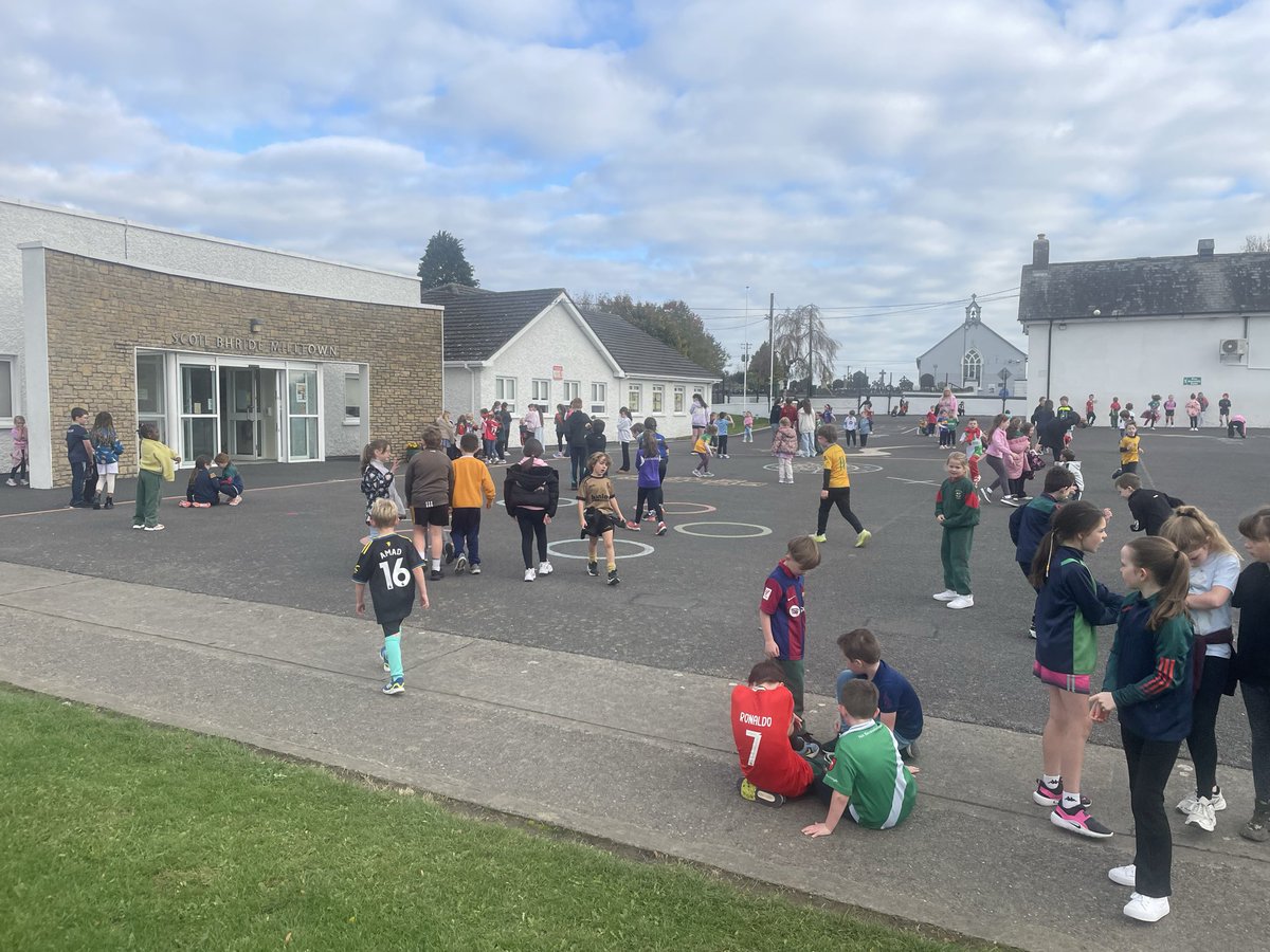 Scoil Bhríde Milltown tweet media