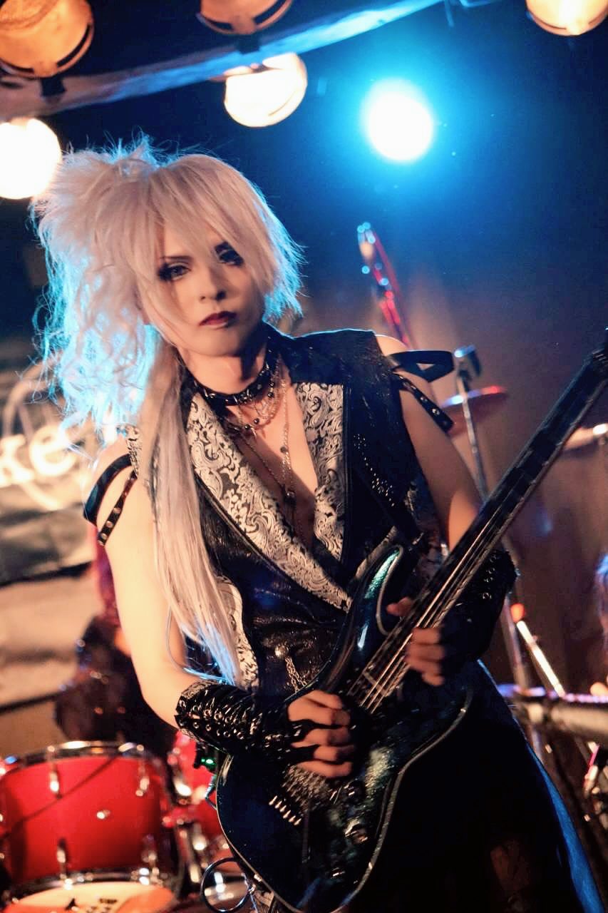 ぱるるソーロング生写真 Zeke Deux Haruka on X: