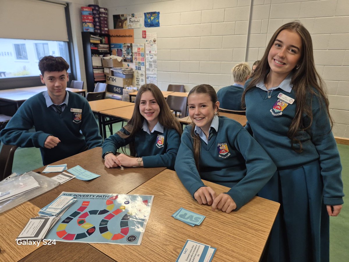 CastletroyC's tweet photo. UN No Poverty Day 17th October SDG1- TY GCE Class Captains and students playing the Svp Povety Path boardgame with JC RE students @SVP _Ireland @UN #leavenobodybehind # peer learning #gamification # TY student dimensions https://t.co/VpZUqzqvIf