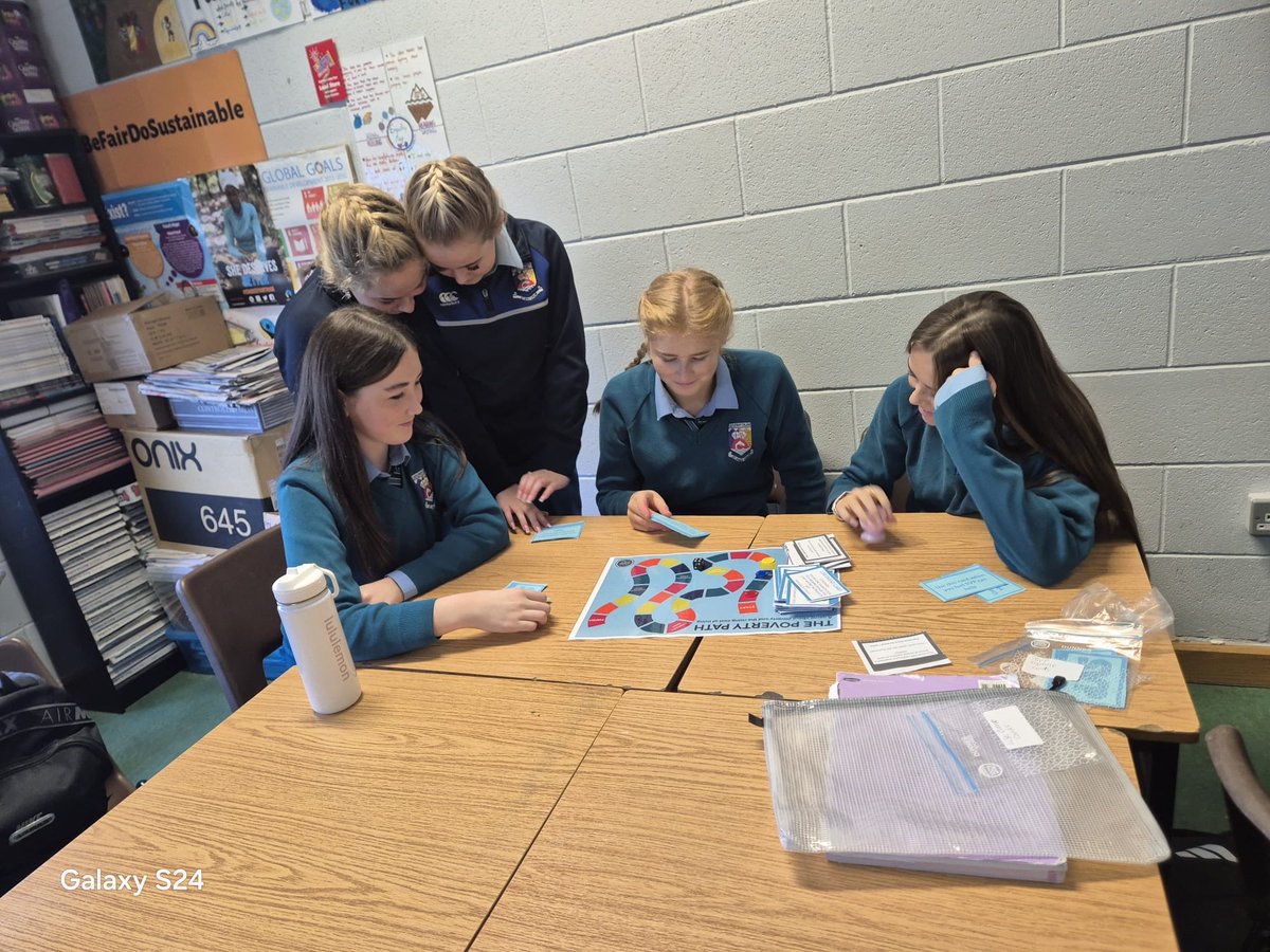 CastletroyC's tweet photo. UN No Poverty Day 17th October SDG1- TY GCE Class Captains and students playing the Svp Povety Path boardgame with JC RE students @SVP _Ireland @UN #leavenobodybehind # peer learning #gamification # TY student dimensions https://t.co/VpZUqzqvIf