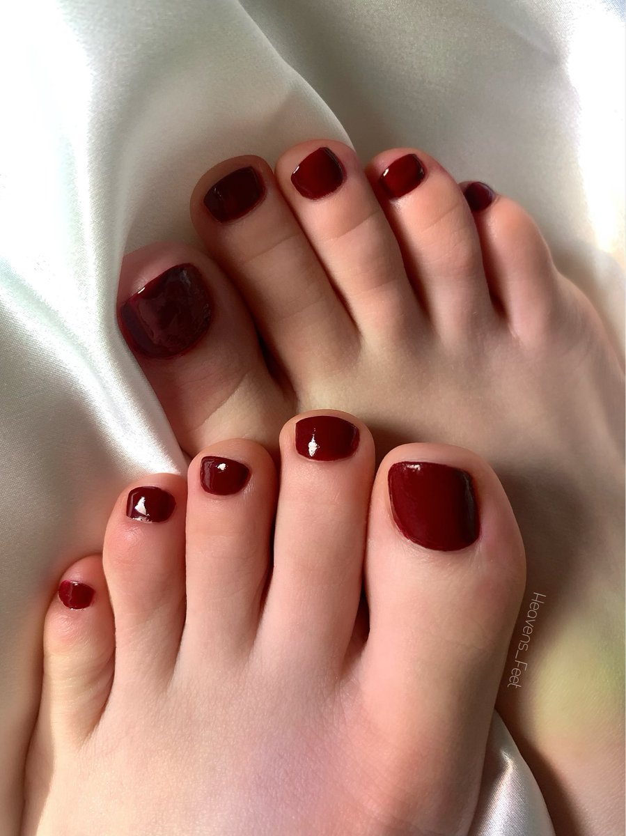 some delicious cherries for you 🍒