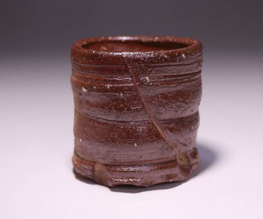 備前焼 ues-21 備前焼 新木一成作 壷 高さ22㎝ 共箱ten - メルカリ