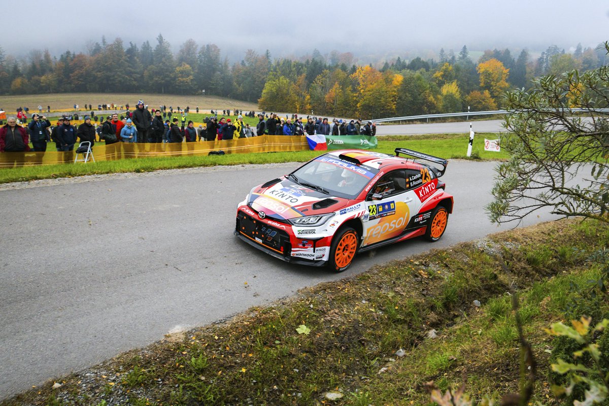 🇪🇸 Alejandro Cachón y Borja Rozada siguen con su actuación excepcional en el Rally de Europa Central.

Más líderes del #WRC2 tras el bucle matinal y sumando dos nuevos scratchs 🥇🥇.
-
🇬🇧 Alejandro Cachón and Borja Rozada are maintaining their outstanding performance in the