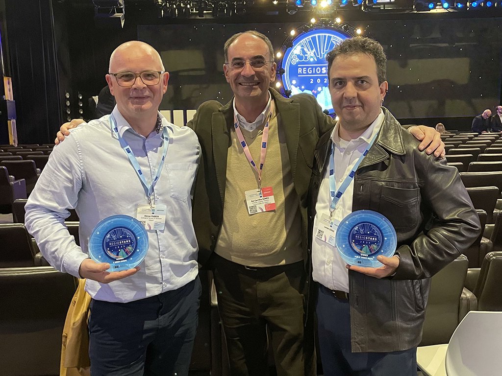 BritGeoSurvey's tweet photo. The @GeoSurveyNI were recognised at the RegioStars awards this week. Their Atlantic Geohazard Risk Management (AGEO) project, supported by Interreg Atlantic Area, emerged with two awards.

https://t.co/PYPXOZrGuX https://t.co/EHLbheIRTf