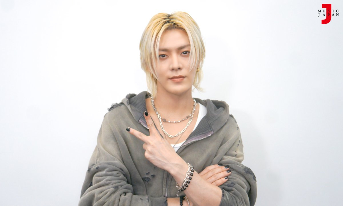 💡10/26、初回放送スタート

【YUTA スペシャル】
待望のThe 1st Album『#PERSONA』リリース、 #YUTA スペシャルインタビュー！

#NCT127 としてもグローバルに活躍するYUTA、
ソロアーティストとしての世界観が表現されたアルバムの魅力に迫ります。