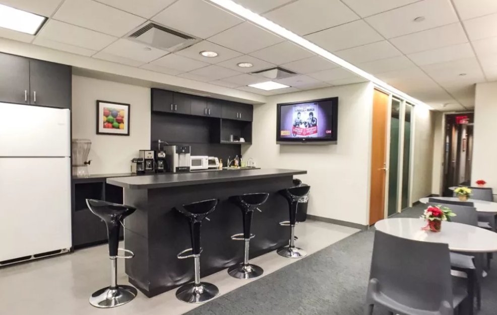 Workthere tweet media