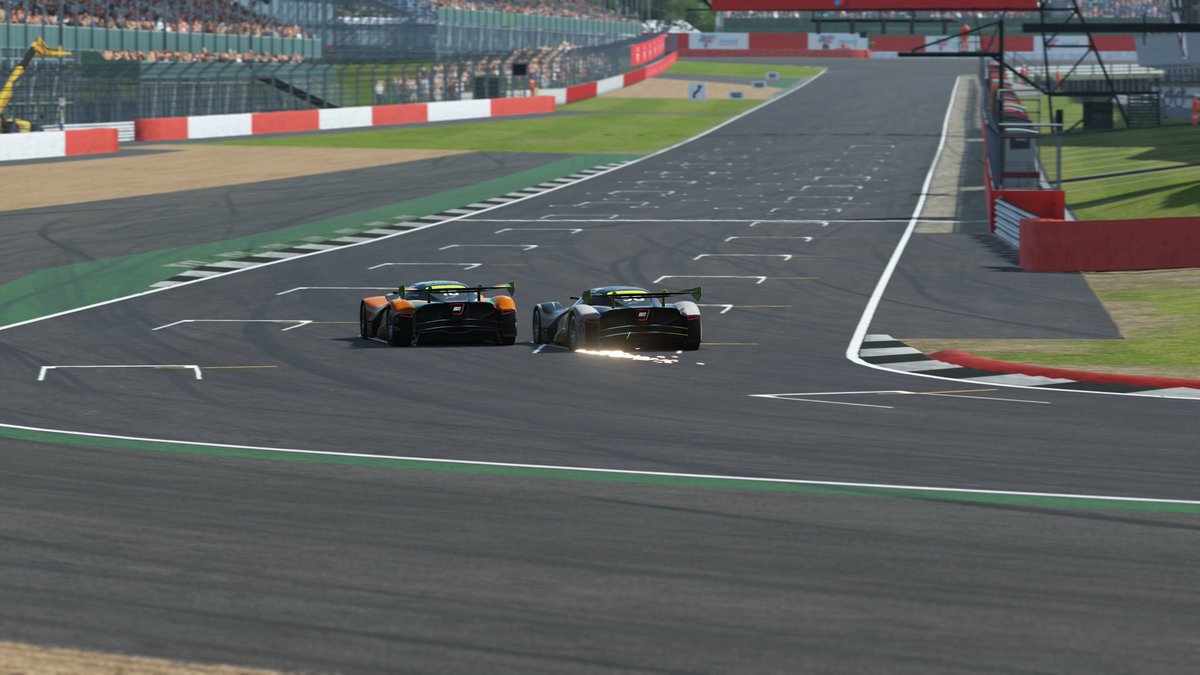 Wiese beats Cripps in photo finish

Silverstone race report: bit.ly/47uViTO

We💚eX – the unique sim racing community
⚡️🌎 #SimRacing #RacingForTheClimate #WorldeX
