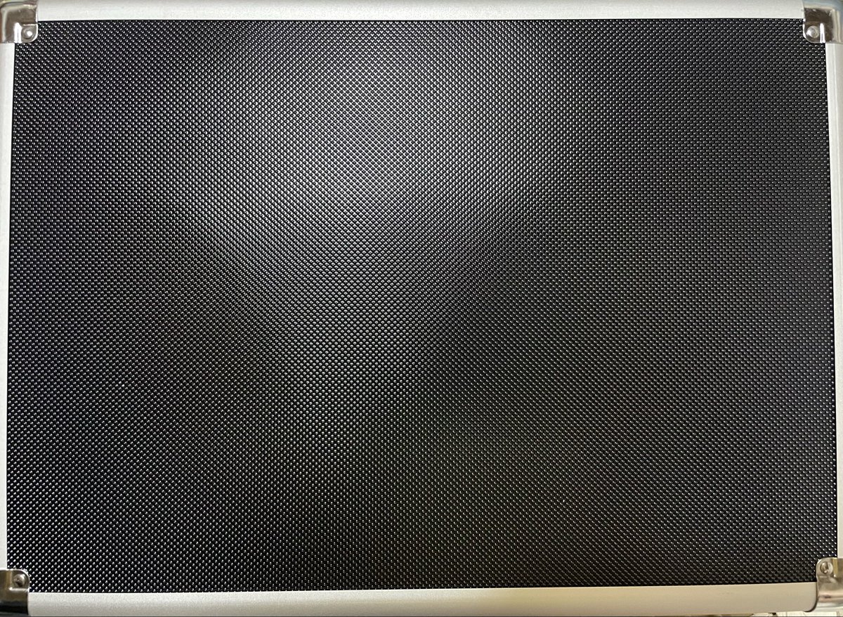 shutter_krownst's tweet image. #ヨーヨーケース
#シャッター系
#gentrystein

明日の第10回南埼玉ヨーヨー交流会に持参するシャッターコレクション15個アルミケースの完成です😆
個人的に激レアと思っている厳選した15個となっております。
ご興味のある方、見て頂けると幸いです😌