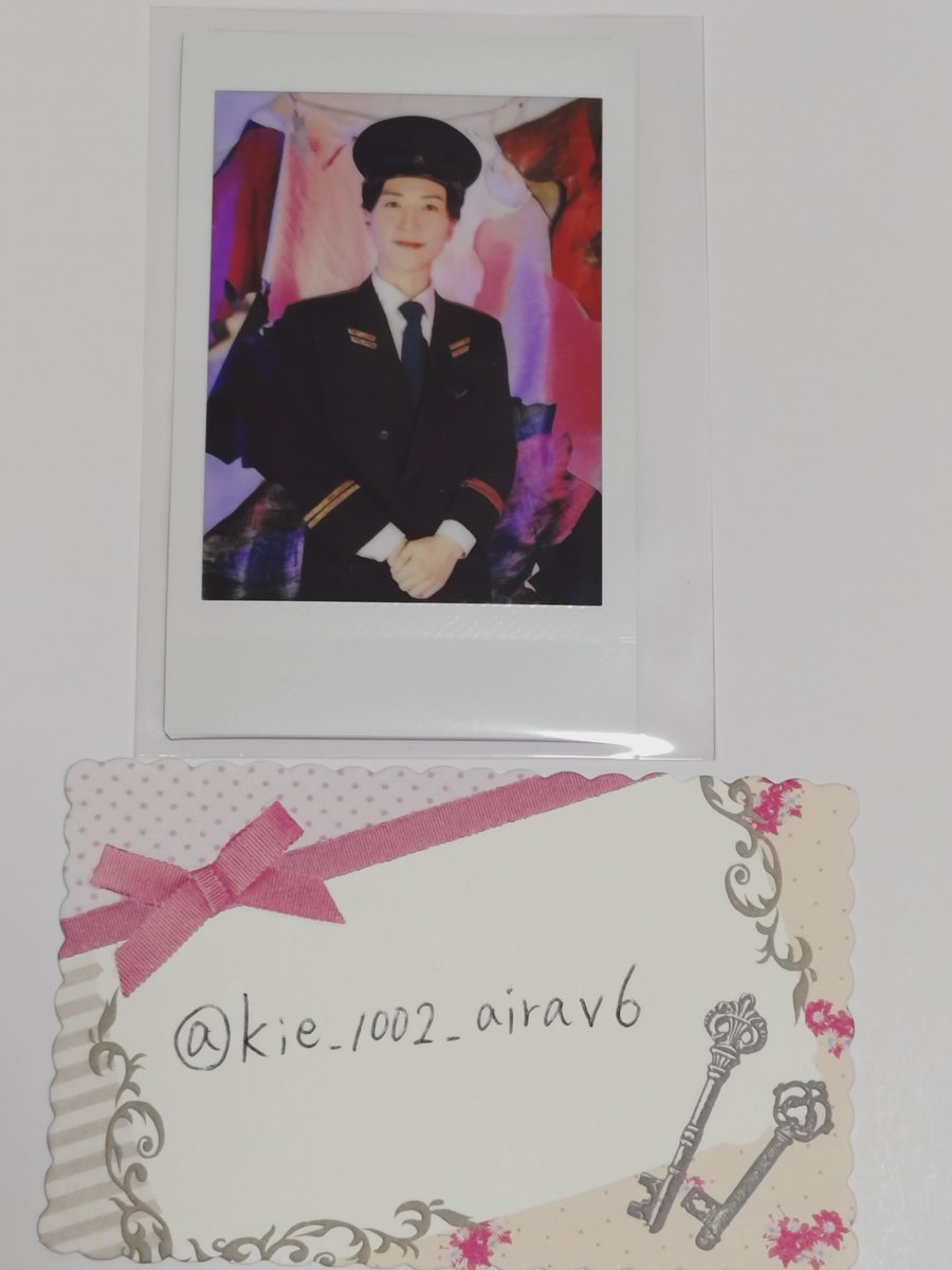 kie_1002_airav6's tweet photo. はざまっこ　チェキ　交換
前野さん  (前野修一さん)
【交換  or  買取】

《譲》画像１

《求》※画像２💕(コンプ目的)

※定価にて買取もさせて頂きます🙏

受渡は
10/18🎃イベ🐙
10/31昼公演のみパレード🗼
11/3レジスタンス🐙であれば手渡し可
その他、郵送(検討します)

よろしくお願い致します。 https://t.co/knxoXlU6Yv